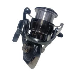 DAIWA ダイワ 24ルビアスLT3000-H 程度A 箱付 389023 Aランク
