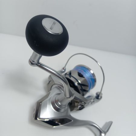 SHIMANO シマノ  スピニングリール 　23ストラディック C5000XG 程度A ハンドルカタカタします 045911