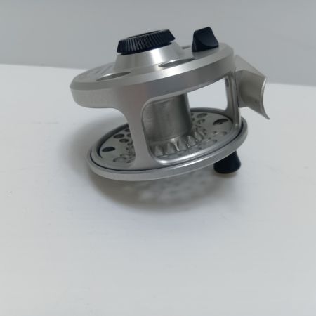 RST フライリール