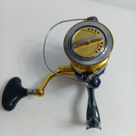 SHIMANO シマノ 10ステラC3000HG サビ有 程度C かなりゴリ感有 02434