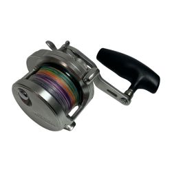 SHIMANO シマノ ベイトリール 17オシアジガー 2000NRHG  03671 Bランク