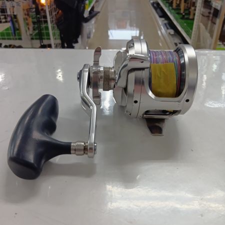 SHIMANO シマノ 03672 釣り用品 リール ベイトリール 17オシアジガー 2001NRHG 程度B