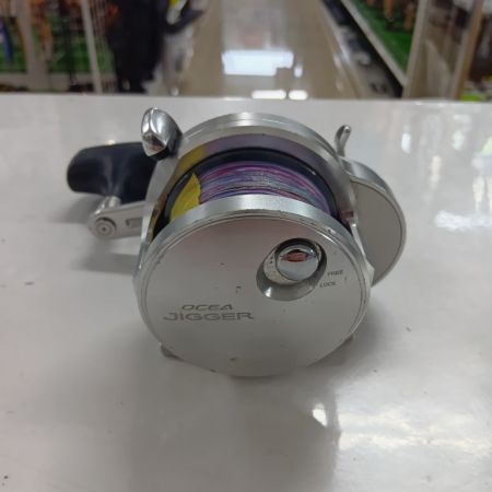SHIMANO シマノ 03672 釣り用品 リール ベイトリール 17オシアジガー 2001NRHG 程度B