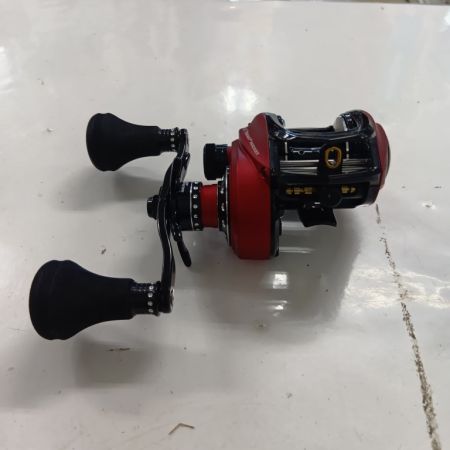 Abu Garcia アブガルシア 釣り用品 リール ベイトリール レボビースト ロケット 程度A