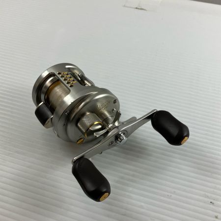 σσ SHIMANO シマノ ベイトリール 04カルカッタコンクエスト 100DC 01865