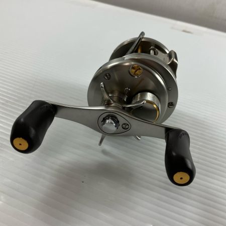σσ SHIMANO シマノ ベイトリール 04カルカッタコンクエスト 100DC 01865