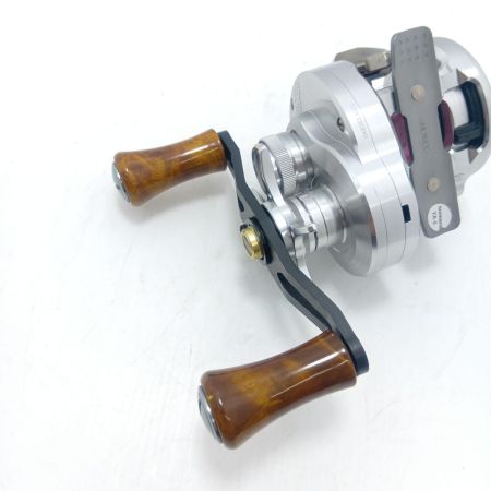 SHIMANO シマノ 6 カルカッタコンクエストBFS LTD XG L キズ有 　ハンドル交換 049353