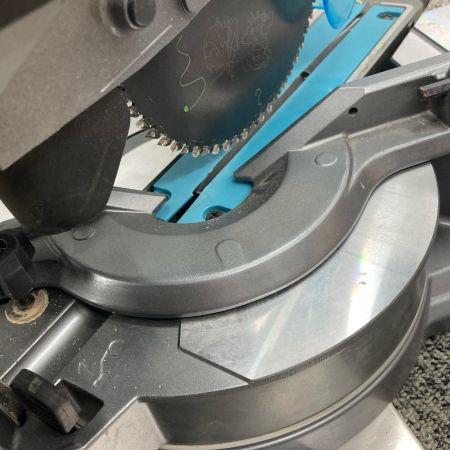 MAKITA マキタ 充電式スライド丸のこ LS001G ブルー 165mm 40Vmax バッテリー1個付