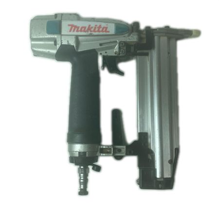 MAKITA マキタ エア釘打ち AF502F ライトグレー ケース付 常圧 50mm
