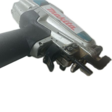MAKITA マキタ エア釘打ち AF502F ライトグレー ケース付 常圧 50mm