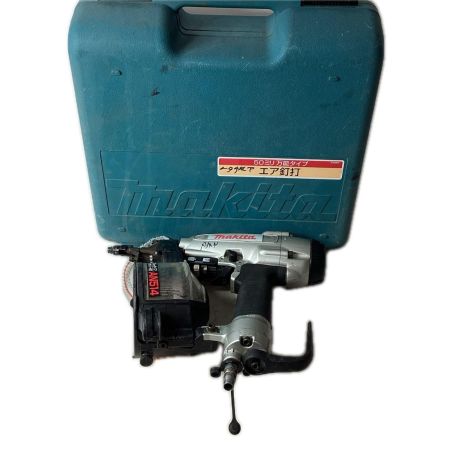 MAKITA マキタ エア釘打ち 常圧 AN514 ブラック ケース付