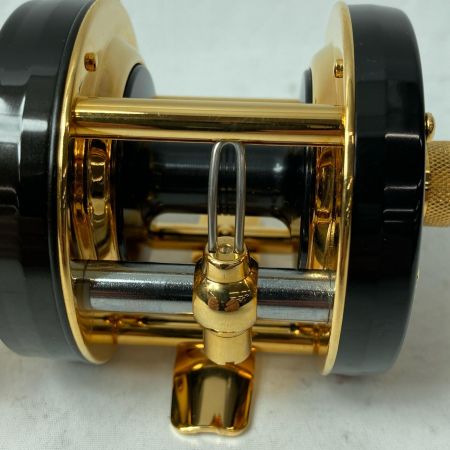 ABU  ベイトリール AMB 5500CDL 100th 木箱・外箱付