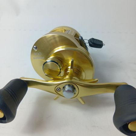 SHIMANO シマノ ベイトリール 03863 18カルカッタコンクエスト 300
