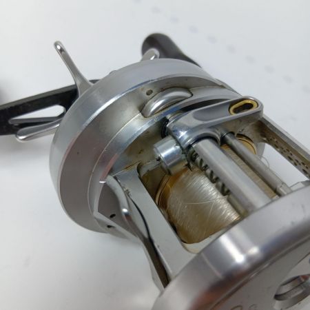 SHIMANO シマノ ベイトリール  RH460 03カルカッタコンクエスト200DC 