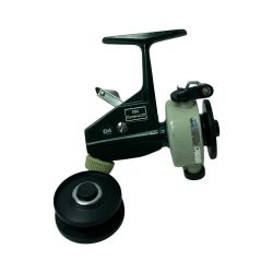 Abu Garcia アブガルシア スピニングリール カーディナル33 替えスプール付 Cランク