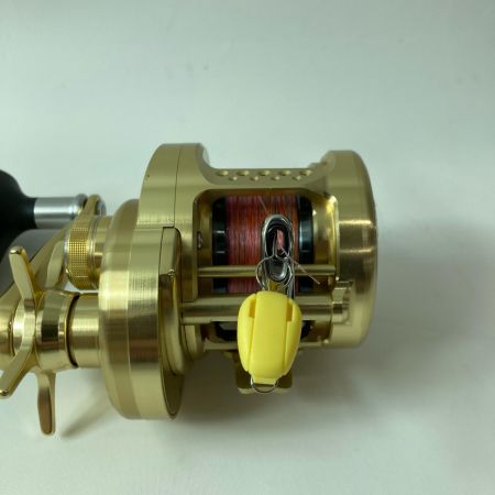 SHIMANO シマノ ベイトリール 14オシアコンクエスト 200HG 03300 リールポーチ付