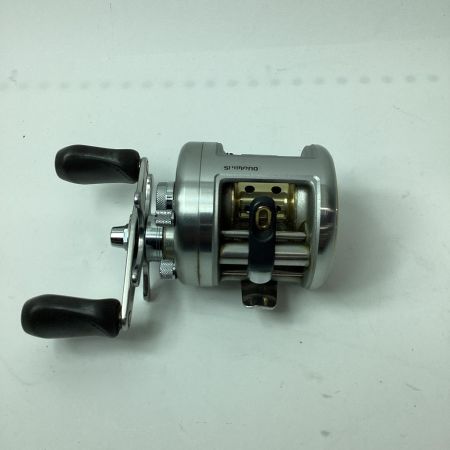 SHIMANO シマノ ベイトリール 05カルカッタ 100  01957 リールポーチ付
