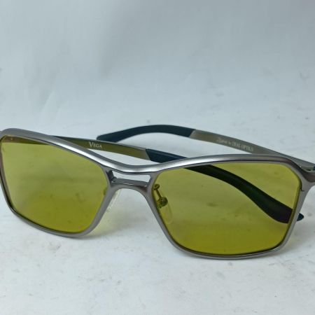 ZEQUE 偏光サングラス グリーン ZEAL OPTICS ケース付