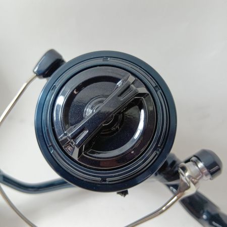 SHIMANO シマノ スピニングリール 047410 24ストラディックSW 6000HG 