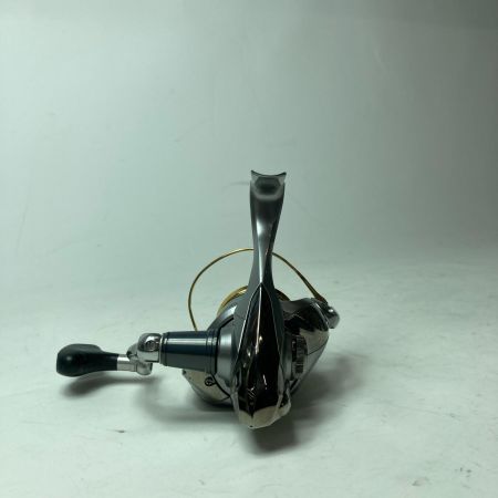 SHIMANO シマノ スピニングリール 11ツインパワー C3000HG 02697 本体のみ