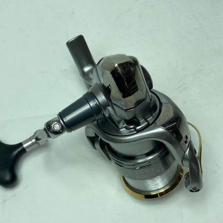 SHIMANO シマノ スピニングリール 11ツインパワー C3000HG 02697 本体のみ