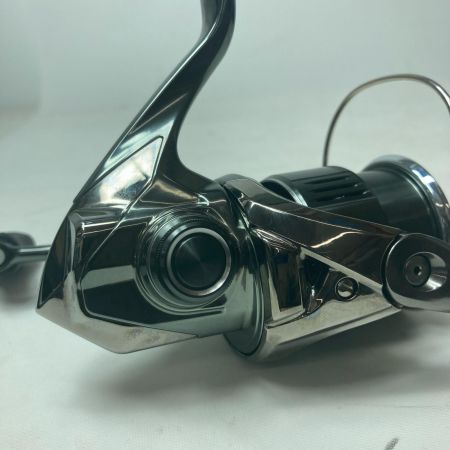 SHIMANO シマノ スピニングリール 22ステラ C2000S 043832 箱・リールポーチ付