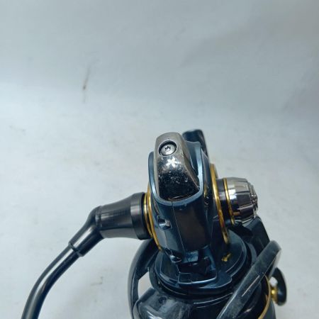 DAIWA ダイワ スピニングリール 17セオリー 3500PE-H 056003 本体のみ