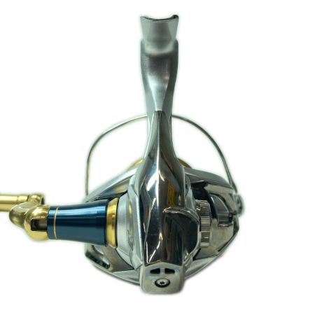 SHIMANO シマノ スピニングリール 18ストラディックSW 4000HG  03894 本体のみ