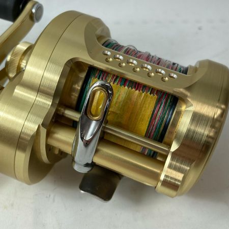 SHIMANO シマノ ベイトリール 23カルカッタコンクエストMD 400XGLH 045966