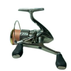 SHIMANO シマノ スピニングリール 18ステラ C3000SDHHG 03804 本体のみ Bランク