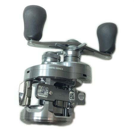 SHIMANO シマノ ベイトリール 26カルカッタコンクエスト DC200XG 048752 箱・リールポーチ付