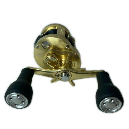 SHIMANO シマノ ベイトリール  045966 23カルカッタコンクエストMD 400XGLH 未使用品(S)