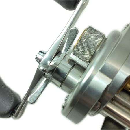 SHIMANO シマノ ベイトリール 05カルカッタコンクエスト 250DC RH46 (01876) 本体のみ