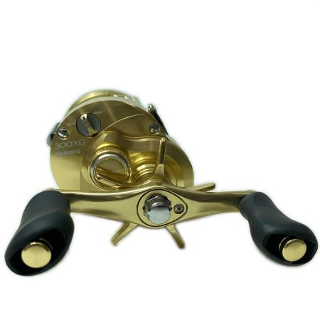 SHIMANO シマノ ベイトリール 23カルカッタコンクエストMD 300XG 045928 箱・リールポーチ付