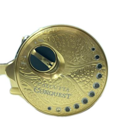 SHIMANO シマノ ベイトリール 22カルカッタコンクエスト 200XGA  044402 箱・リールポーチ付