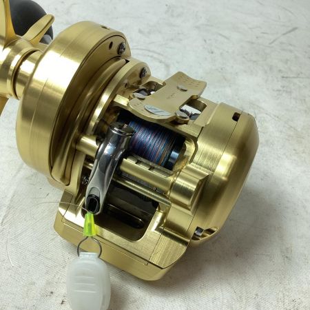 SHIMANO シマノ ベイトリール 18オシアコンクエストCT 201HG  03818 箱・リールポーチ付