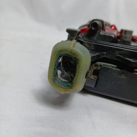 MAKITA マキタ AR411HR 高圧エアビス打ち機 赤 41mm