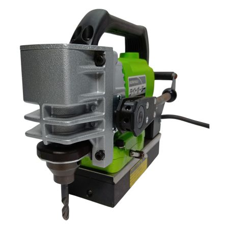 IKURA SEIKI CO.,LTD. 育良精機 IS-LB30SX 付属品完備 コード式 100v 不明 ライトボーラー IS-LB30SX