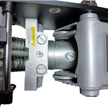 ASTRO PRODUCTS アストロプロダクツ GJ151 付属品完備 使用感有 1.5ｔ ガレージジャッキ GJ151
