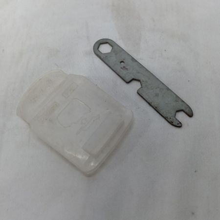 MAKITA マキタ アングルインパクトドライバ TL060D 程度C ケース付 コードレス式 14.4v 5002 使用感有 TL060D
