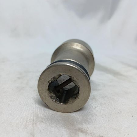MAKITA マキタ インパクトレンチ TW300DRGX ブルー 充電器・充電池2個付 287360Y キズ・ヨゴレ有 ケース違い TW300DRGX ブルー