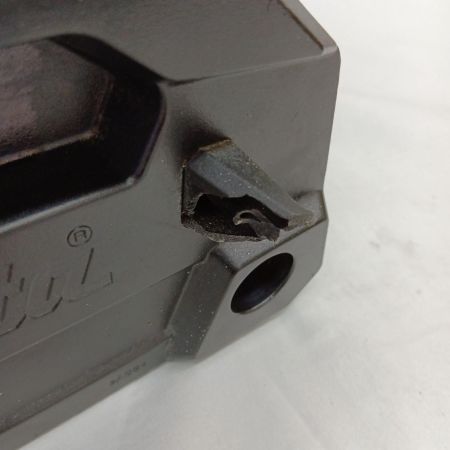 makita(マキタ)/ML811 14.4/18/100V兼用充電式スタンドライト 本体のみ 中古C 