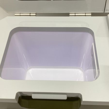 MAKITA マキタ 保冷温庫  未使用品(S) バッテリー別売り CW003GZO オリーブ