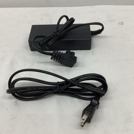 MAKITA マキタ 保冷温庫  未使用品(S) バッテリー別売り CW003GZO オリーブ