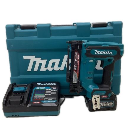 MAKITA マキタ 充電式タッカ ブルー 程度C 充電器・充電池1個・ケース付 コードレス式 40v 2.5Ah 80回 寿命3/4 キズ・ヨゴレ有 ST001GRDX ブルー