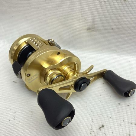 SHIMANO シマノ ベイトリール カルカッタコンクエスト200XG 044402