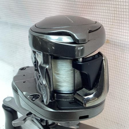 SHIMANO シマノ ベイトリール 20メタニウム 04112