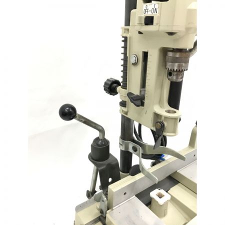  MAKITA マキタ 小型カクノミ 7300S