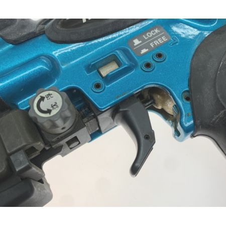  MAKITA マキタ  電動タッカ  AT450HA グリーン