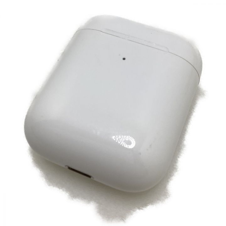 Apple アップル AirPods 第二世代 ワイヤレスイヤホン MRXJ2J/A｜中古  